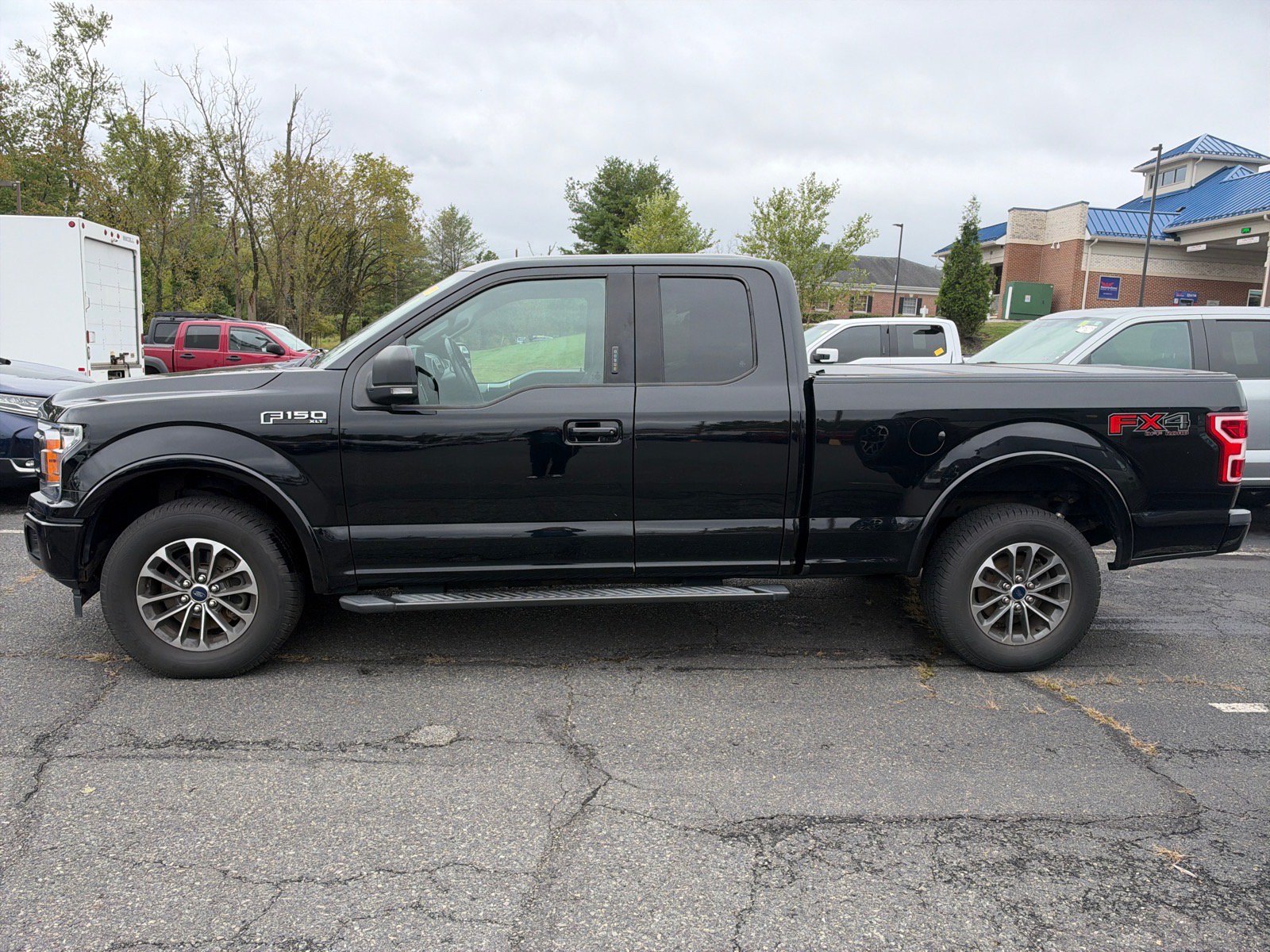 Used 2018 Ford F150 XLT w/ Equipment Group 302A Luxury AWD/4WD image 8