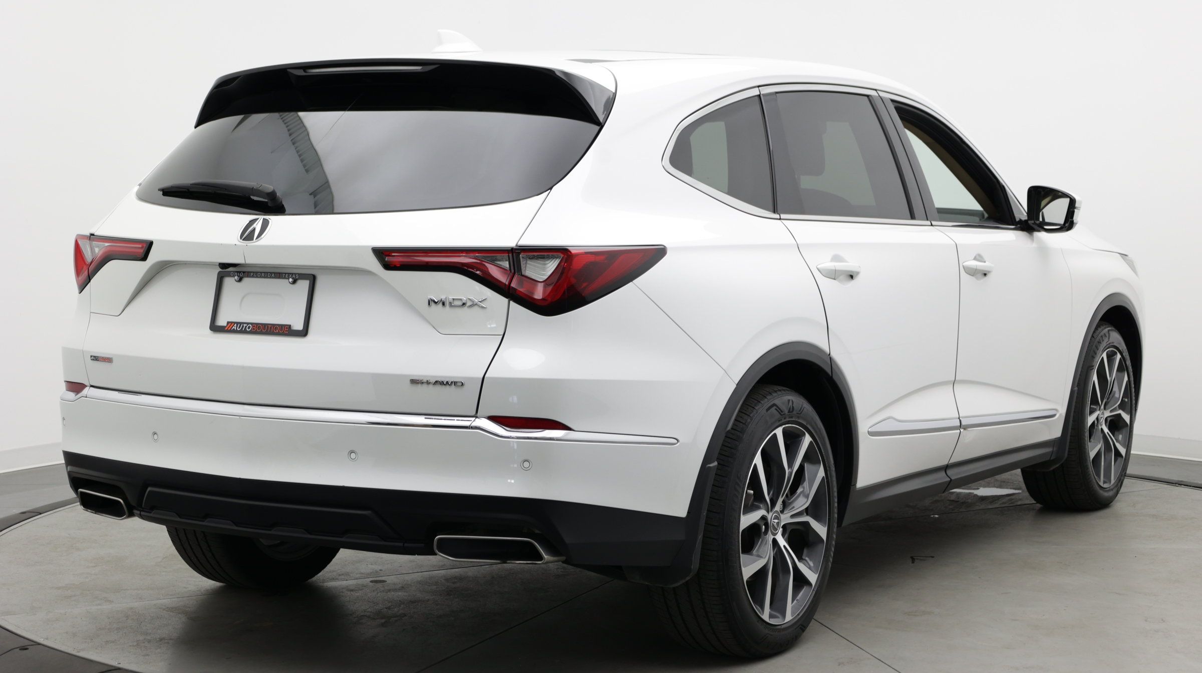 Used 2023 Acura MDX w/ Technology Package AWD/4WD image 10