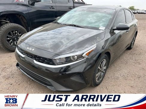 Used 2023 Kia Forte LXS FWD image 1