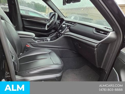 Used 2024 Jeep Grand Cherokee Limited 4xe AWD/4WD image 12