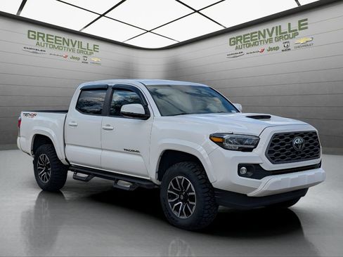 Used 2023 Toyota Tacoma TRD Sport w/ TRD Premium Sport Package AWD/4WD image 10