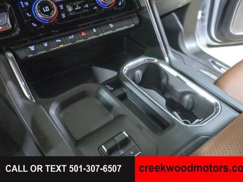 Used 2024 GMC Sierra 2500 Denali Ultimate AWD/4WD image 57