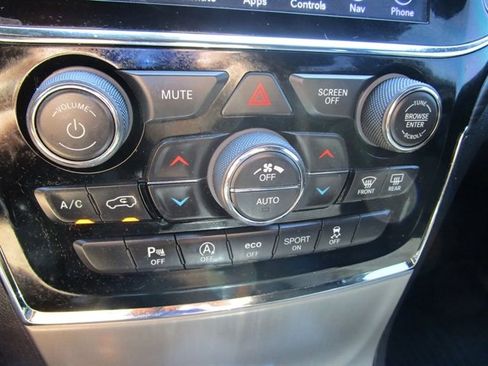 Used 2019 Jeep Grand Cherokee Altitude AWD/4WD image 16