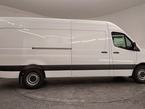 New 2026 Mercedes-Benz Sprinter 2500 image 17