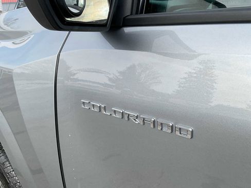 Used 2025 Chevrolet Colorado LT image 8