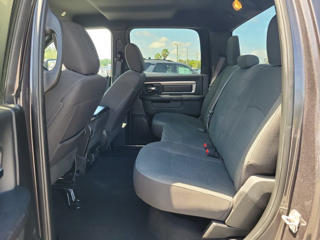 Used 2024 RAM 1500 Warlock RWD image 9