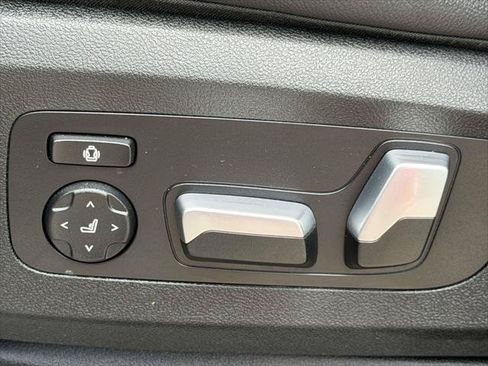 Used 2021 BMW X5 xDrive40i w/ Convenience Package AWD/4WD image 22
