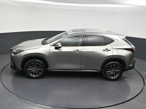 Used 2024 Lexus NX 250 FWD image 16