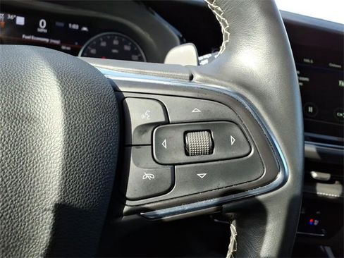 Used 2023 Buick Envision Avenir image 26