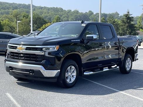 New 2026 Chevrolet Silverado 1500 LT image 3