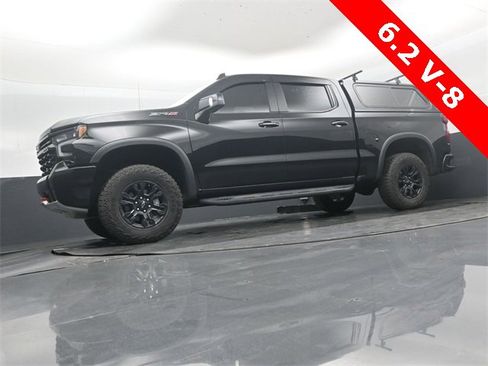Used 2024 Chevrolet Silverado 1500 ZR2 w/ Technology Package image 33