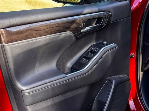 Certified 2021 Toyota Highlander Platinum image 11