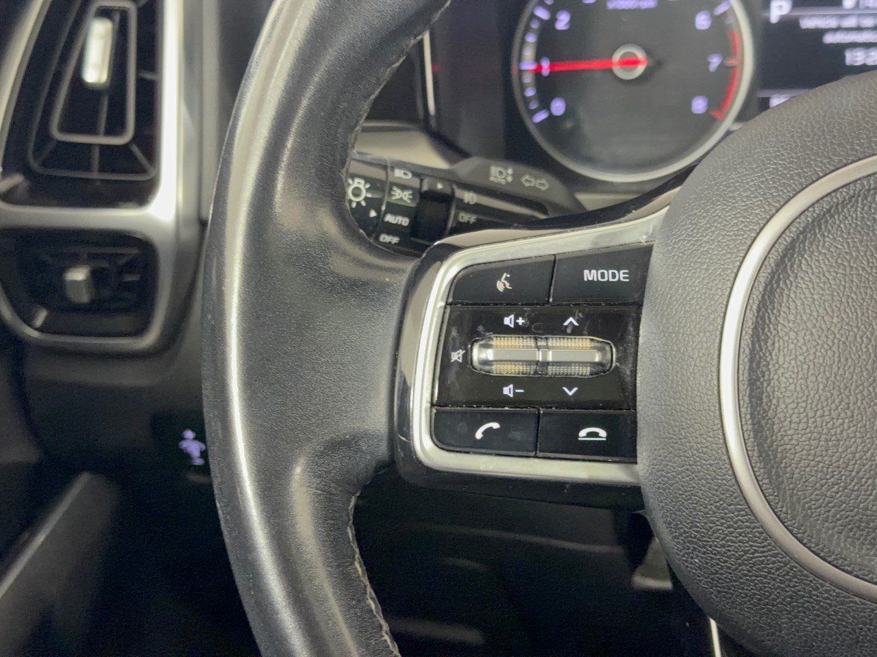 Used 2022 Kia Sorento SX AWD/4WD image 18