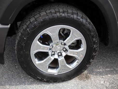 Used 2023 RAM 1500 Big Horn AWD/4WD image 10