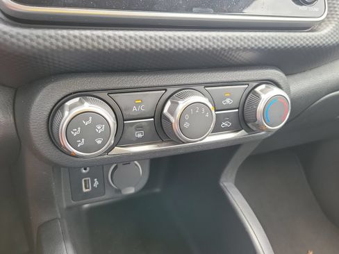 Used 2024 Nissan Kicks S FWD image 36