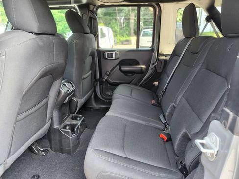 Used 2021 Jeep Wrangler Unlimited Sport AWD/4WD image 16