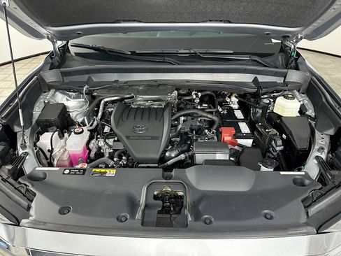 Used 2025 Toyota Grand Highlander AWD image 35