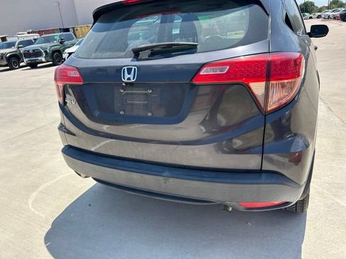 Used 2016 Honda HR-V LX image 3