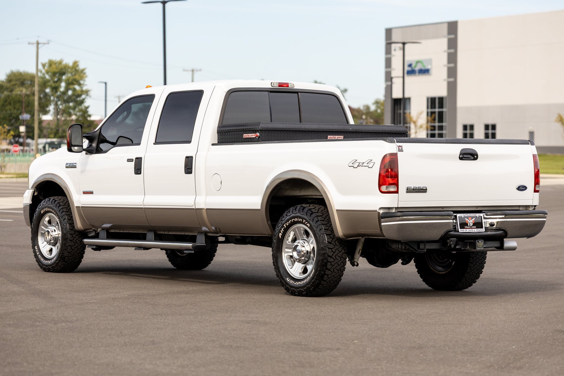 Used 2005 Ford F250 XL AWD/4WD image 23