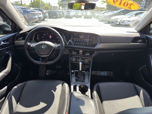 Used 2019 Volkswagen Jetta SEL FWD image 28
