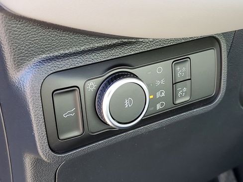 New 2026 Ford Explorer Active image 13