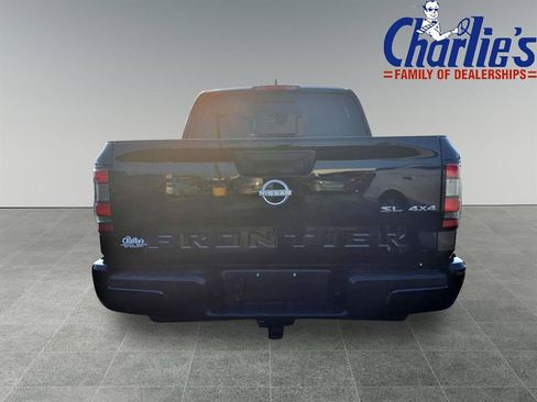 Certified 2024 Nissan Frontier SL image 5
