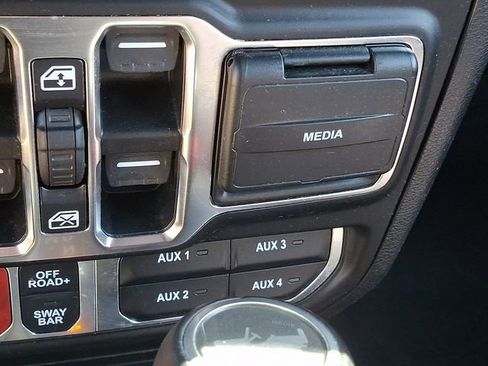 Used 2021 Jeep Wrangler Unlimited Rubicon AWD/4WD image 27