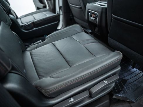 Used 2021 Chevrolet Tahoe RST w/ Luxury Package AWD/4WD image 37