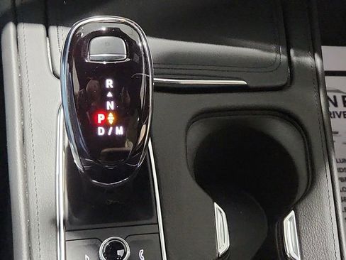 Used 2024 Cadillac XT4 Premium Luxury image 24