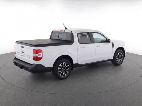 Used 2023 Ford Maverick Lariat FWD image 4