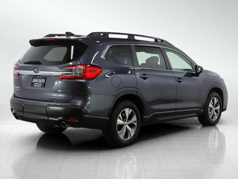 Used 2024 Subaru Ascent Premium w/ Convenience Package image 5