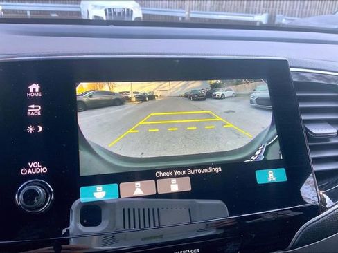 Used 2022 Honda Pilot Sport image 28