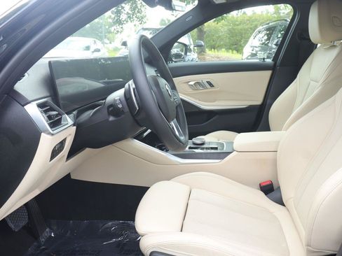 Used 2023 BMW 330i Sedan w/ Premium Package RWD image 10