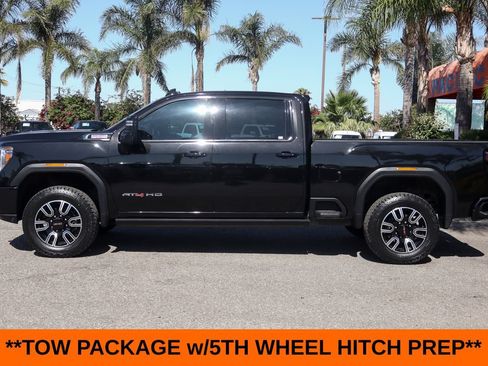 Used 2023 GMC Sierra 2500 AT4 w/ AT4 Preferred Package AWD/4WD image 5