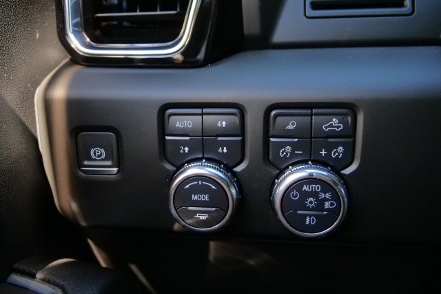 Used 2024 GMC Sierra 2500 Denali AWD/4WD image 23