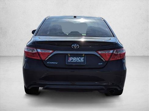 Used 2016 Toyota Camry SE image 6