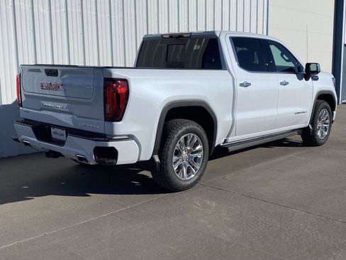 New 2026 GMC Sierra 1500 Denali w/ Technology Package image 8