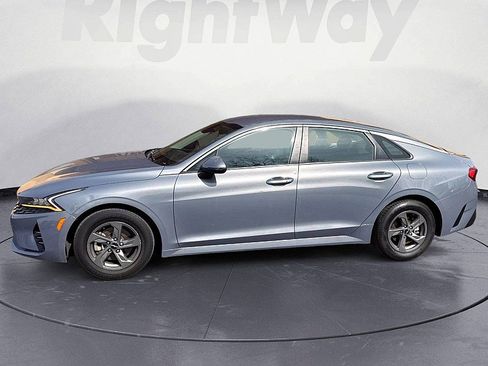 Used 2023 Kia K5 LXS image 2
