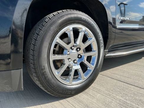 Used 2018 GMC Yukon XL Denali w/ Open Road Package image 9