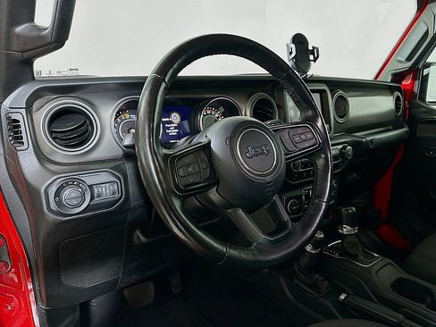 Used 2022 Jeep Gladiator Sport AWD/4WD image 9