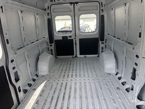 Used 2023 RAM ProMaster 2500 w/ Interior LED Lighting Group FWD image 7