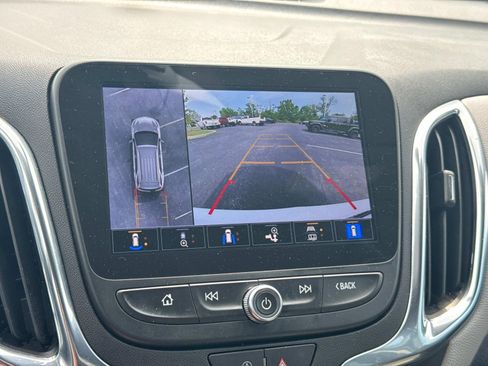 Used 2023 Chevrolet Equinox LT FWD image 34