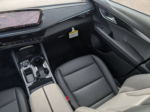 New 2026 Buick Envision Preferred AWD/4WD image 31