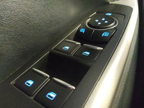 Used 2020 Ford Explorer XLT RWD image 27