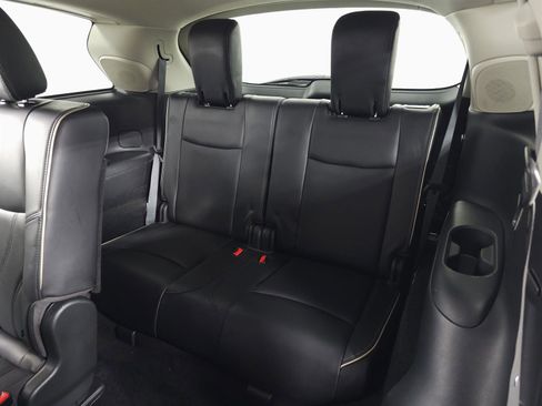 Used 2018 INFINITI QX60 AWD w/ Premium Plus Package image 32