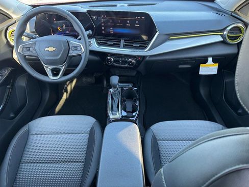 New 2026 Chevrolet Trax LT w/ Driver Confidence Package image 7