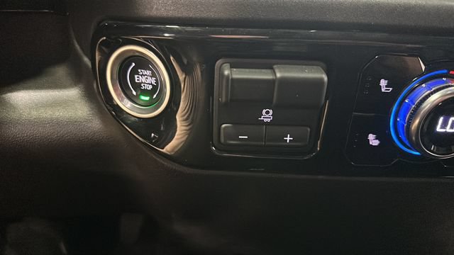 Used 2024 GMC Sierra 1500 Elevation w/ LPO, Elevation Black Package AWD/4WD image 21
