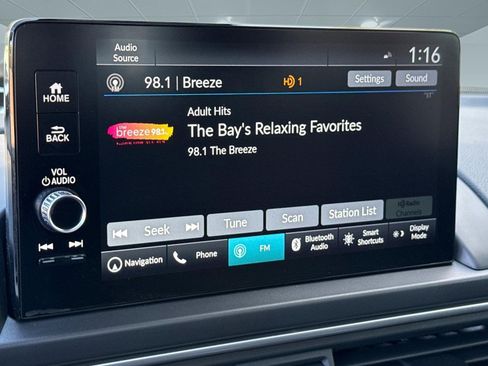 Certified 2025 Honda Pilot Touring image 22