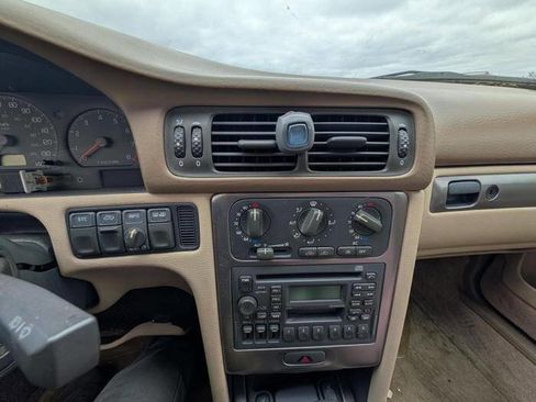 Used 1999 Volvo S70 T5 FWD image 33