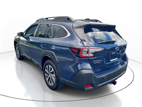 Used 2024 Subaru Outback Premium AWD/4WD image 4